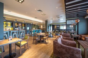 Restaurant - Premier Inn Chatham/Gillingham - Vic Pier (Gillingham)