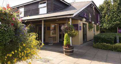 Premier Inn Cheltenham North West