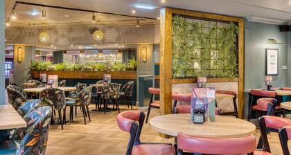 Premier Inn Glasgow Airport