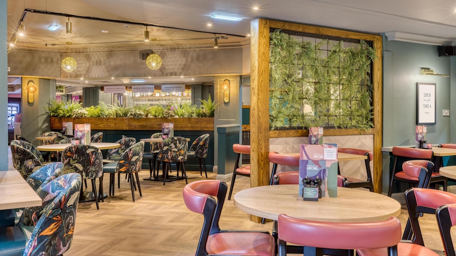 Premier Inn Glasgow Airport