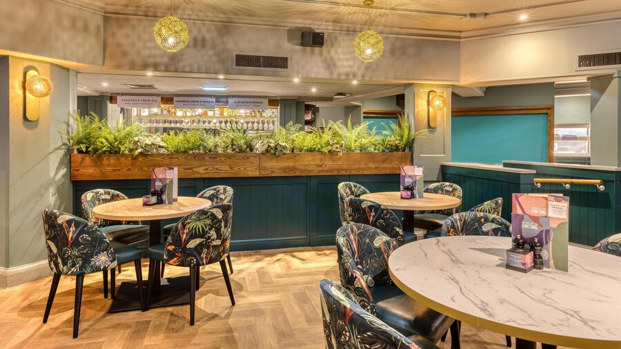 Premier Inn Glasgow Airport