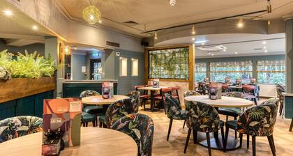 Premier Inn Glasgow Airport