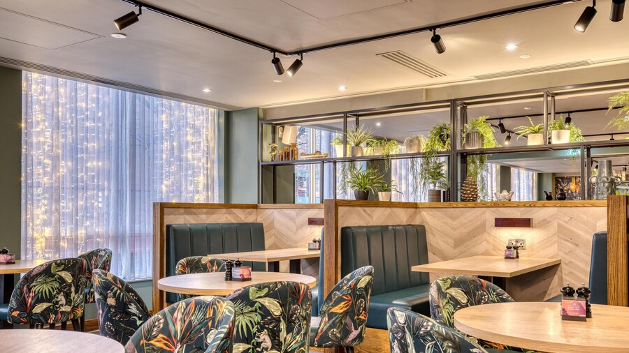 Premier Inn Glasgow - Cambuslang/M74 J2A