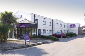 Exterior - Premier Inn Gloucester - Longford (Gloucester)