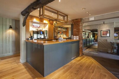 Premier Inn Gloucester - Little Witcombe