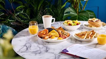 Desayuno buffet (con cargo)