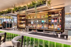 Bar (in der Unterkunft)