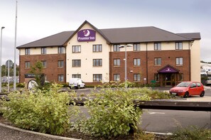 Exterior - Premier Inn Glasgow East Kilbride Nerston (East Kilbride)