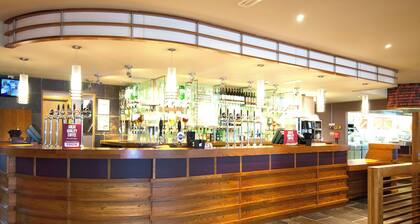 Premier Inn Glasgow Newton Mearns - M77 J4