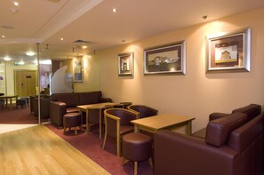 Bar (on property) - Premier Inn Hull City Centre (Hull)