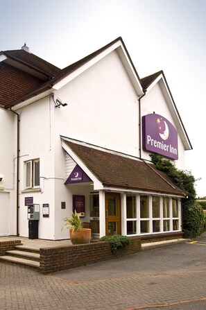 Exterior - Premier Inn Horsham North (Horsham)