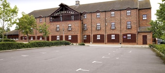 Premier Inn Milton Keynes Sw - Furzton Lake