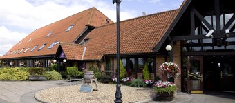 Premier Inn Milton Keynes South