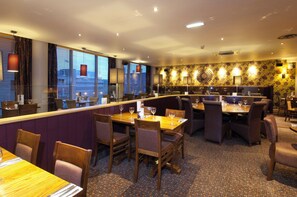Restaurant - Premier Inn Sheffield City Centre Angel St (Sheffield)