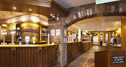 Premier Inn Leeds South - Birstall