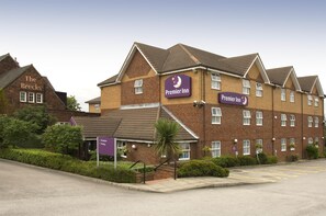 Exterior - Premier Inn Rotherham East - M18/M1 (Rotherham)