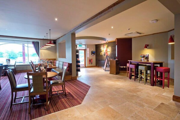 Dining - Premier Inn Sheffield/Barnsley - M1 Jct36 (Barnsley)