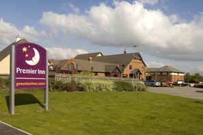 Exterior - Premier Inn Barnsley - Dearne Valley (Barnsley)