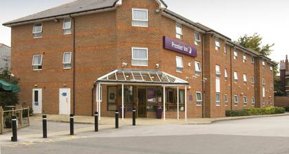 Premier Inn Leeds East