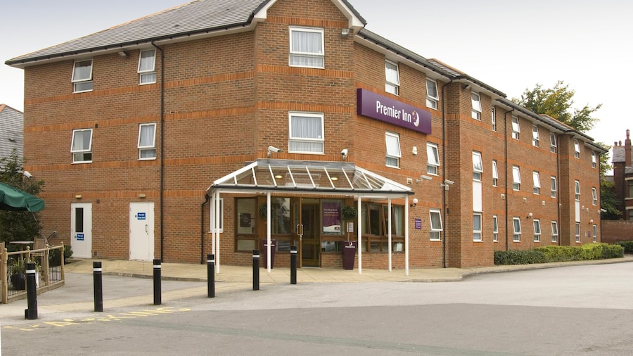 Premier Inn Leeds East