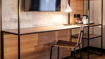 Desk, laptop workspace, free WiFi, bed sheets