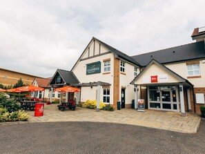 Exterior - ibis Coleraine Riverside (Coleraine)