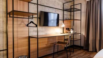 Desk, laptop workspace, free WiFi, bed sheets
