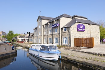 Premier Inn Huddersfield