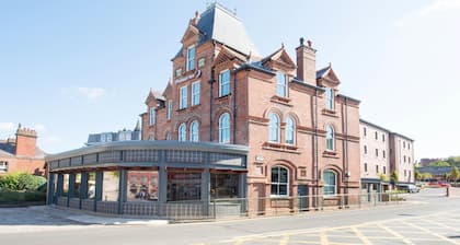 Premier Inn Leek Town Centre