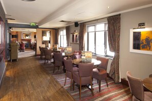 Restaurant - Premier Inn Gatwick Crawley Town West (Crawley)