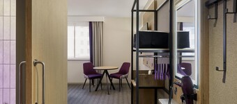 Premier Inn Gatwick Crawley - Goff's Park