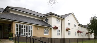 Premier Inn Epsom Central
