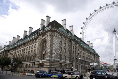 Premier Inn London County Hall