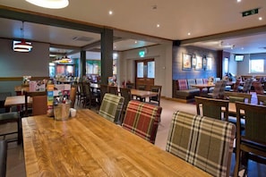 Dining - Premier Inn South Shields Port Of Tyne (South Shields)