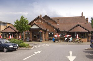 Exterior - Premier Inn London Croydon - Purley A23 (South Croydon)