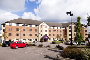 Exterior - Premier Inn London Edgware (Edgware)