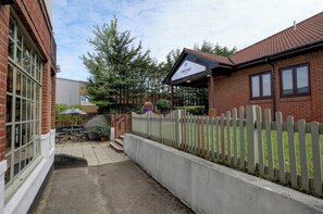 Exterior detail - Orchid Hotel, Epsom (Surrey), Sure Collection by Best Western (Epsom)