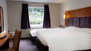 Desk, free cots/infant beds, free WiFi, bed sheets
