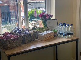 Daily to-go breakfast (GBP 7 per person)