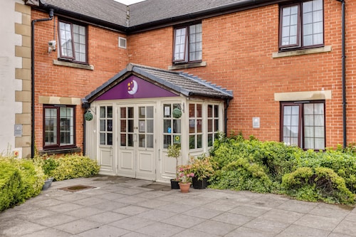 Premier Inn Waltham Abbey