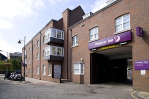 Exterior - Premier Inn London Southwark Bankside (London)