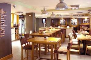 International cuisine - Premier Inn London Leicester Square (London)