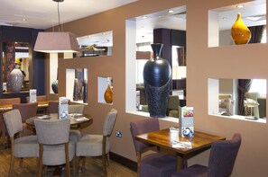 International cuisine - Premier Inn London Blackfriars (London)