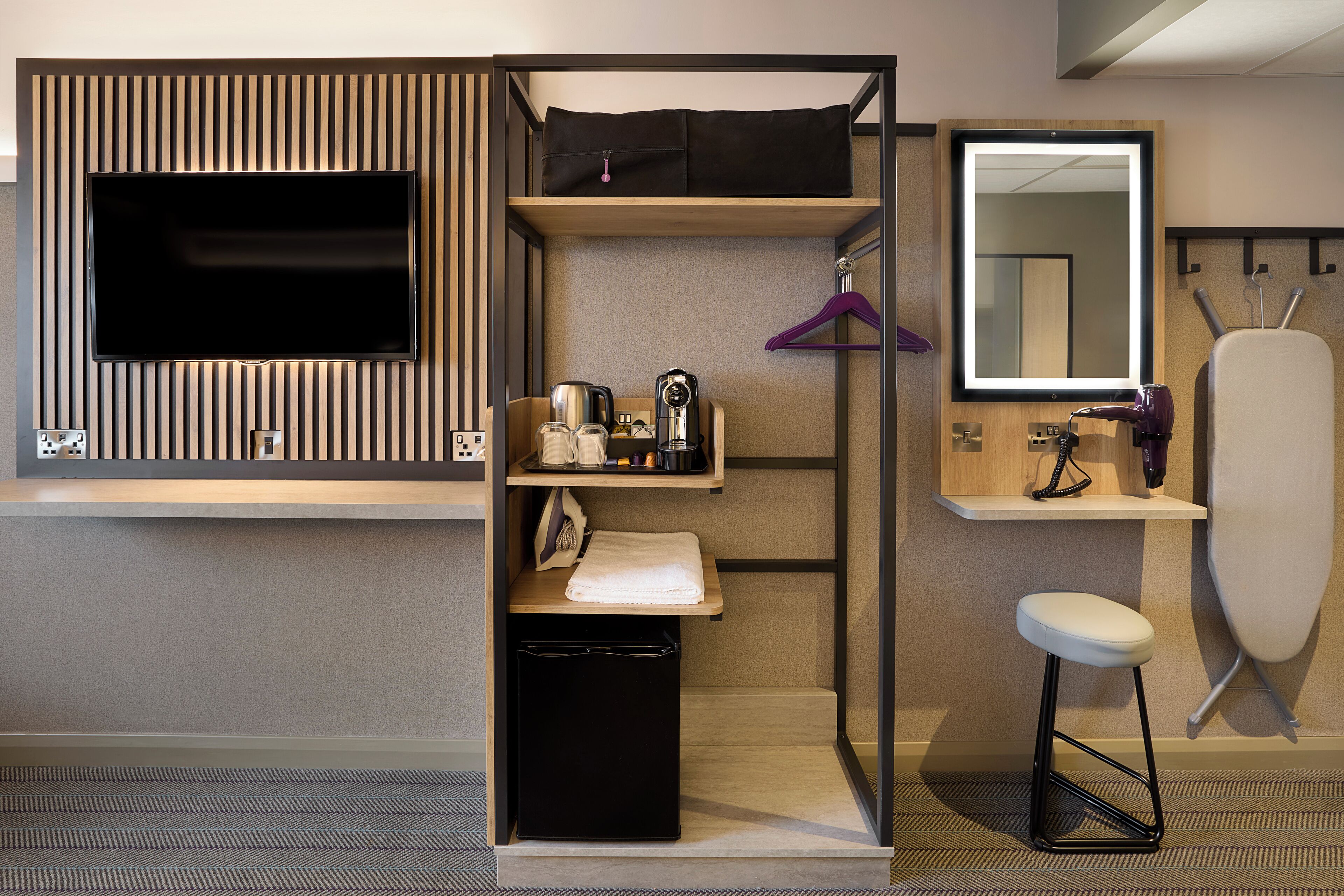 Superior Double Room, Roll-in Shower | Room amenity