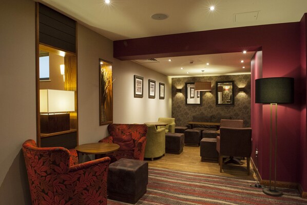 Bar (on property) - Premier Inn London Bank - Tower (London)