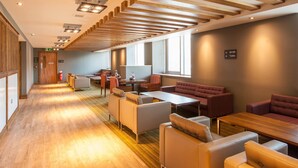 Unclassified image, 2 of 25, button - Premier Inn London Hendon - The Hyde (London)