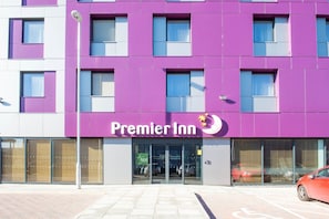 Exterior - Premier Inn London Edmonton (London)