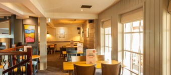 Premier Inn Liverpool North