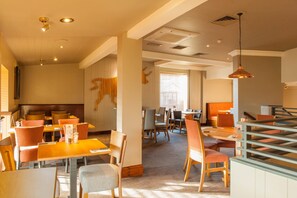Restaurant - Premier Inn Liverpool North (Bootle)