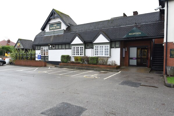 Front of property - Royal Oak By Greene King Inns (Wirral)